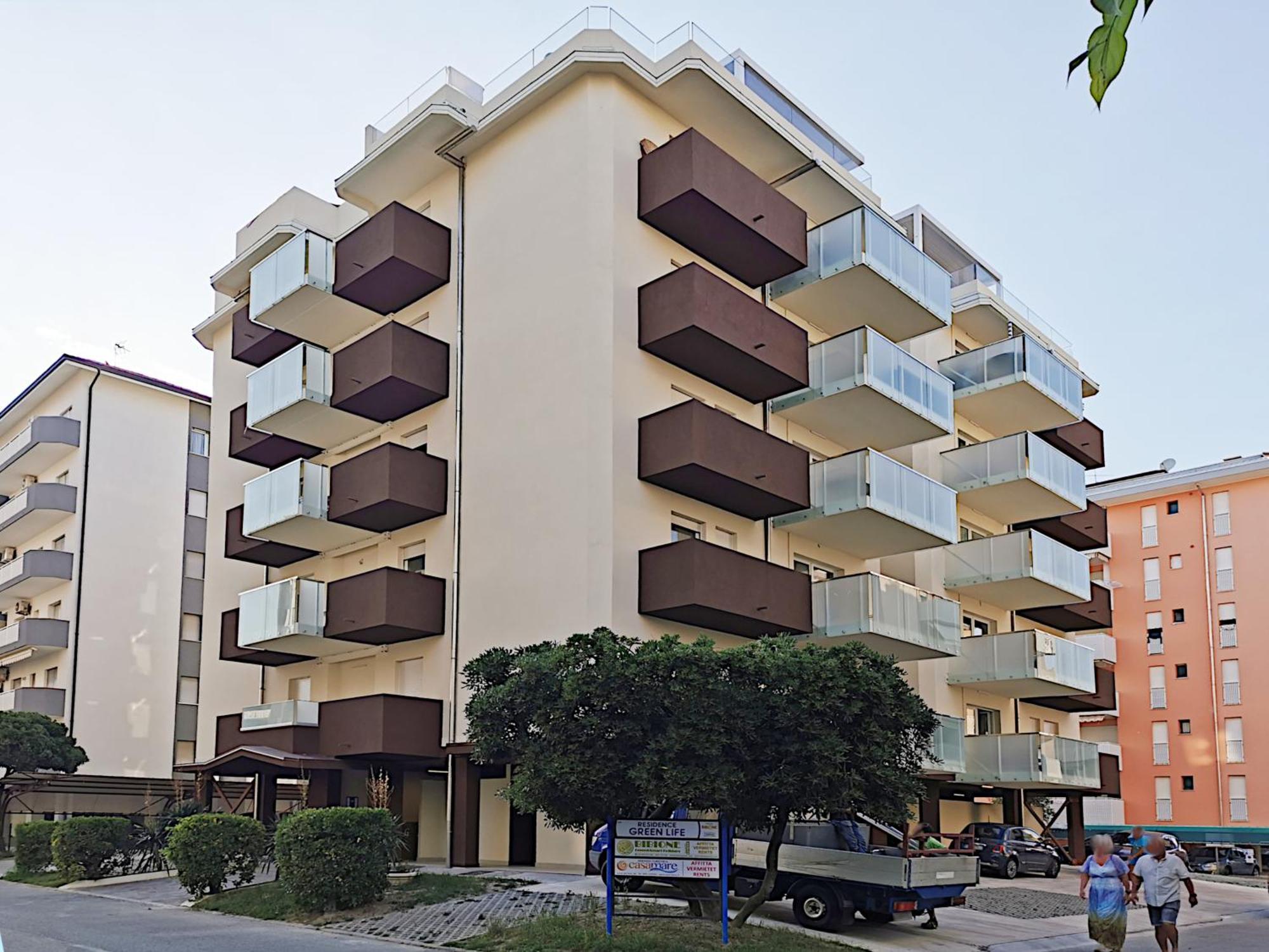 Residence Green Life Bibione Bagian luar foto